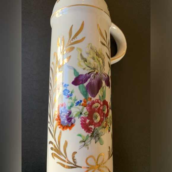 Decorative BRANDY BOTTLE decanter. - Picture 4 of 8